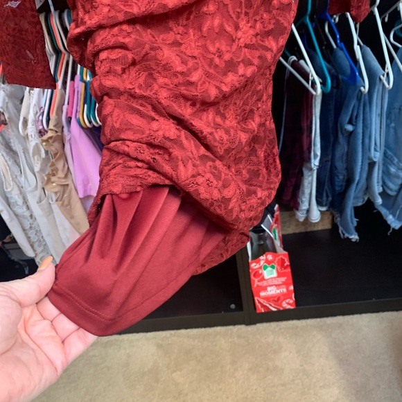 ❤️🔥✨ Red lace body con dress!! ✨❤️ - Picture 6 of 7